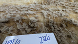 Lark's Fleece White Rooed
