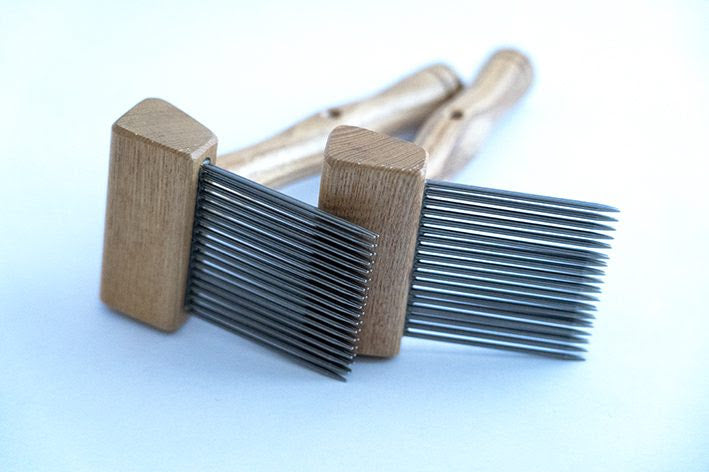 Majacraft 2 pitch Extra Fine mini comb system – Whispering Pines Farm